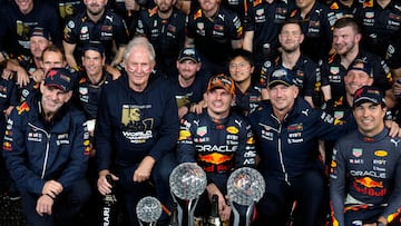 Checo Pérez: “Estoy muy orgulloso de lo que ha hecho Verstappen esta temporada”