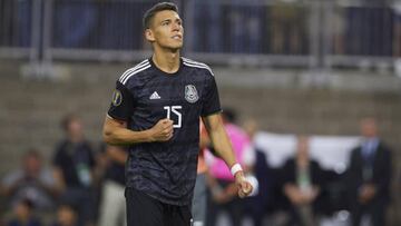 H&eacute;ctor Moreno con Selecci&oacute;n Mexicana.