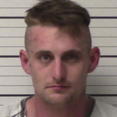 Detienen en Texas a un hombre que planeaba tiroteo en Walmart