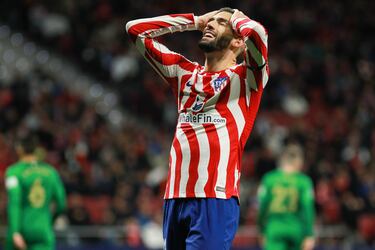 El agujero del Atltico que pasa de la derecha a la izquierda