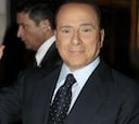 Berlusconi: "Mañana por la tarde hablaré con Kaká"