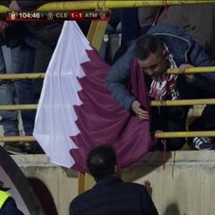 Las cámaras cazan a Simeone charlando con un aficionado de la Cultural