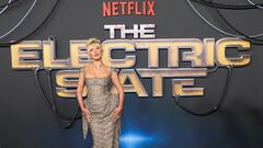 Millie Bobby Brown on the ‘Smartless’ podcast: “I have a hard time with social media, I don’t like it.”