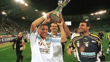 08 SEP 2000, ROME:  (L-R) Diego Pablo Simeone, Giuseppe Pancaro and Angelo Peruzzi celebrate at the end of the Italian Supercup match between FC Inter Milan and SS Lazio, Rome.