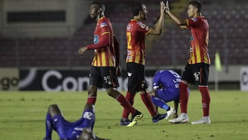 Herediano cae frente a Arabe Unido pero accede a la final