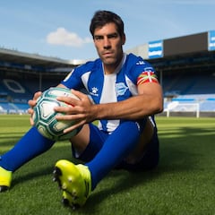Manu García renueva por el Alavés hasta 2021