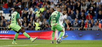 2-0. Toni Kroos marcó el segundo tanto tras una asistencia de Karim Benzema.