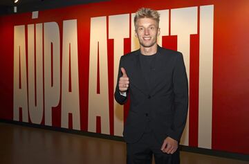 Wass posa feliz en el Wanda Metropolitano. 