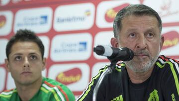 Osorio confía en que Chicharito volverá a su senda goleadora