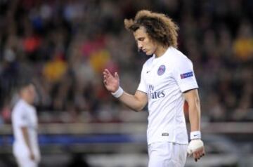 DEFENSAS: David Luiz, Brasil. El zaguero del PSG está tasado en 24 millones de euros.