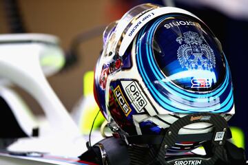 Detalle del casco de Sergey Sirotkin piloto de Williams.