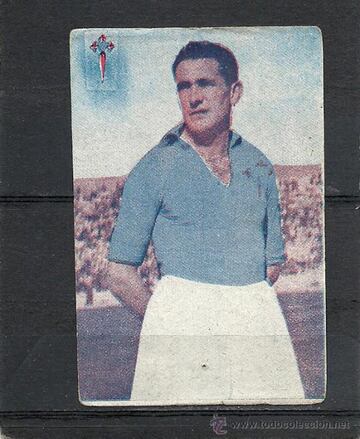 Jugó con el Celta cinco temporadas desde 1943 hasta 1949, con el Barcelona solo jugó la temporada 49/50