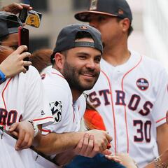 ¡Vaya celebración!: Altuve se gozó la caravana de los Astros