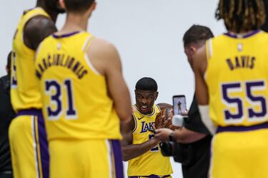 Rui Hachimura durante la jornada de prensa de Los Angeles Lakers en el Centro de Entrenamiento de Salud de UCLA en El Segundo, California.