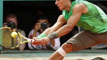 <b>ESFORZADO. </b>Rafa Nadal despachó en tres sets a Novak Djokovic en semifinales y disputará su cuarta final seguida de Roland Garros, la tercera frente a Roger Federer.