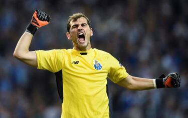 Casillas celebrates 100 games with FC Porto