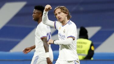 Modric celebra su gol a la Real Sociedad en el partido anterior al Real Madrid-PSG de vuelta de octavos de final de la Champions.