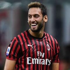 Calhanoglu, en la agenda del Atlético de Madrid