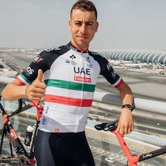 Aru inicia en Abu Dhabi su nueva etapa en UAE: el Giro, objetivo
