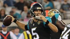 JACKSONVILLE, FL - AUGUST 17: Blake Bortles #5 of the Jacksonville Jaguars attempts a pass during a preseason game against the Tampa Bay Buccaneers at EverBank Field on August 17, 2017 in Jacksonville, Florida.   Sam Greenwood/Getty Images/AFP
 == FOR NEWSPAPERS, INTERNET, TELCOS &amp; TELEVISION USE ONLY ==