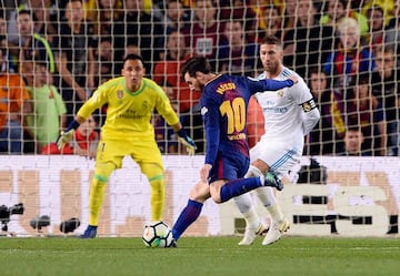 2-1. Messi marcó el segundo gol.