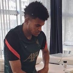 Klopp utilizará a Luis Díaz en todas las posiciones de ataque