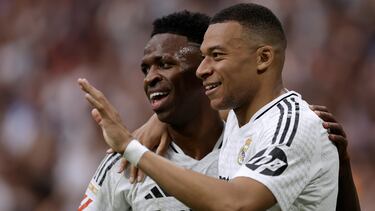 MADRID, SPAIN - MAY 24: (L-R) Vinicius Junior of Real Madrid , Kylian Mbappe of Real Madrid celebrate 2-0 during the LaLiga EA Sports match between Real Madrid v Real Sociedad at the Estadio Santiago Bernabeu on May 24, 2025 in Madrid Spain (Photo by Maria Gracia Jimenez/Soccrates/Getty Images)