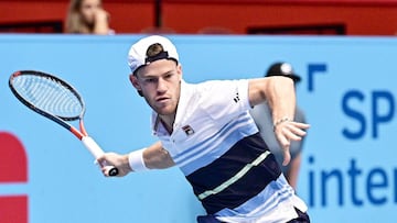 Diego Schwartzman of Argentina returns during the match against Pierre-Hugues Herbert (unseen) of France at the ATP Open Tennis tournament in Vienna, Austria, on October 21, 2019. (Photo by HANS PUNZ / APA / AFP) / Austria OUT