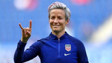 Megan Rapinoe antes del partido entre Francia y Estados Unidos. 