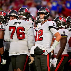 Tom Brady de los Tampa Bay Buccaneers a la caza de otro hito en su viaje a Alemania