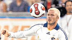 Beckham debutó en USA visiblemente lesionado
