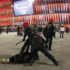 El PP pide medidas para expulsar a los violentos de San Mamés