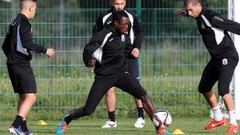 Un Auckland juega sin presión contra la revelación de África