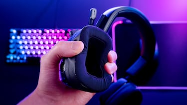 Roccat Syn Max Air, análisis. Auriculares de gran sonido… y una base de carga que es pura vida