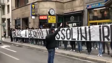 Ultras de la Lazio hacen saludo fascista y honran a Mussolini