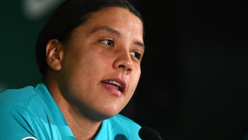 Brisbane (Australia), 29/07/2023.- Australian soccer player Sam Kerr speaks to the media in Brisbane, Australia 29 July 2023. The CommBank Matildas will face Canada in their third and final Group Stage match of the FIFA Women's World Cup 2023 Australia & New Zealand at Melbourne Rectangular Stadium on July 31. (Mundial de Fútbol, Nueva Zelanda) EFE/EPA/JONO SEARLE AUSTRALIA AND NEW ZEALAND OUT
