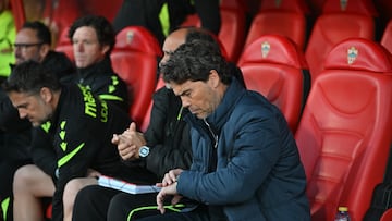 21/02/26 PARTIDO SEGUNDA DIVISION
ALMERIA - CORDOBA
BANQUILLO RUBI ENTRENADOR DEL ALMERIA