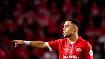 El PSV no se olvida de Sergiño Dest