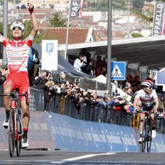 Masnada gana y Conti se viste de rosa: Roglic no se defendió