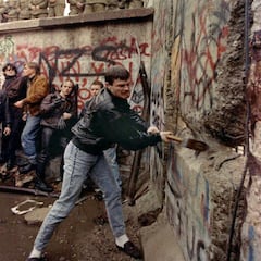¿Por qué se levantó el Muro de Berlín, cuándo fue su caída y en qué lugares hay fragmentos?
