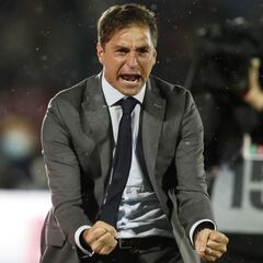 Pachuca felicitó a Diego Alonso por su pase a Qatar 2022 con Uruguay