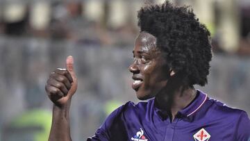 Carlos S&aacute;nchez busca seguir en la Europa League con la Fiorentina.