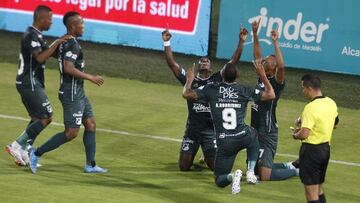 Deportivo Cali derrot&oacute; a Atl&eacute;tico Nacional 1-2 en el Atanasio en la cuarta fecha del grupo A de la Liga BetPlay. El equipo vallecaucano se acerca a la final