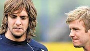 Woodgate con Beckham