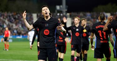 0-1. Robert Lewandowski celebra el primer tanto de su equipo.