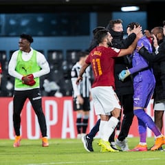 Dimitrievski y Vázquez salvan al Valencia sobre la bocina