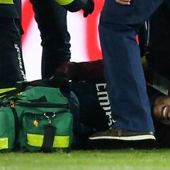 El médico de Brasil llega hoy a París para reunirse con Neymar