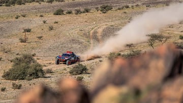 Al Salamiya (Saudi Arabia), 08/01/2024.- Spanish driver Carlos Sainz of Team Audi Sport in action during the 3rd stage of the 2024 Rally Dakar from Al Duwadimi to Al Salamiya, Saudi Arabia, 08 January 2024. (Arabia Saudita) EFE/EPA/Aaron Wishart
