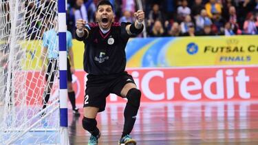 ?Qui¨¦n es el mejor portero de la Champions de f¨²tbol sala?