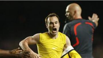 <b>MOMENTAZO. </b>Su gol en Stamford Bridge y el que marcó en la final del Mundial de Sudáfrica, dos momentos clave en su carrera.